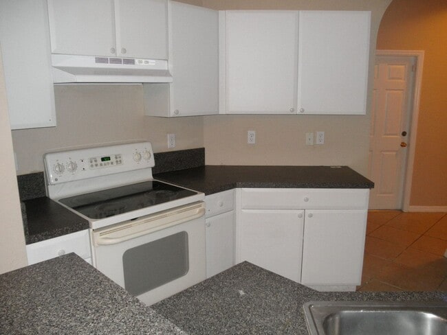 Building Photo - 894 Pipers Cay Dr