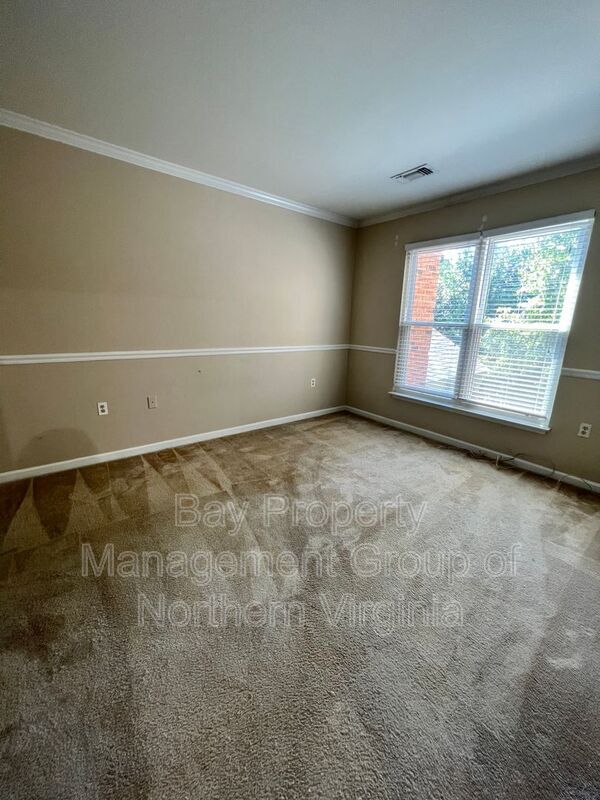 Foto del edificio - 12915 Alton Square