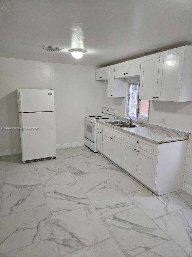 Foto del edificio - 148 NE 78th St