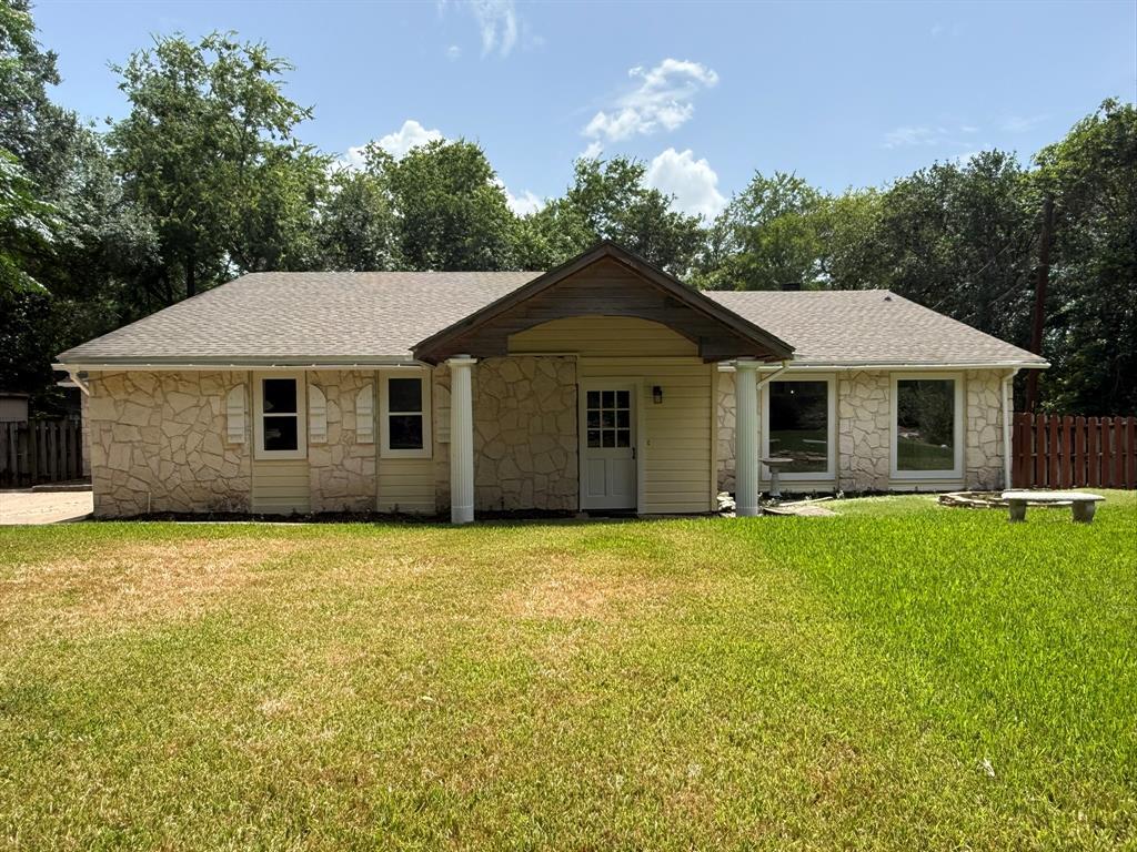 Foto principal - 2218 Bahama Rd