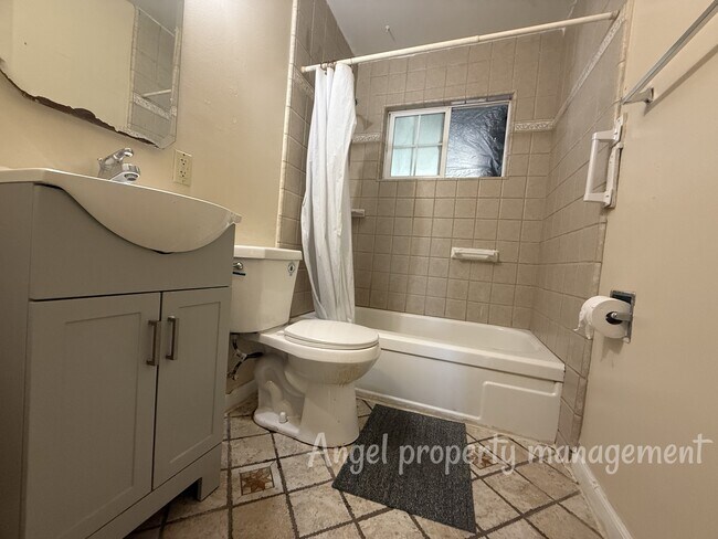 Foto del edificio - 7663 22nd St