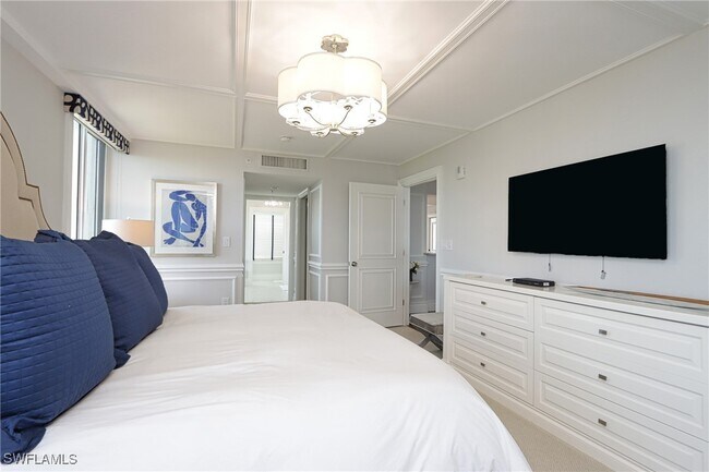 Building Photo - 6849 Grenadier Blvd