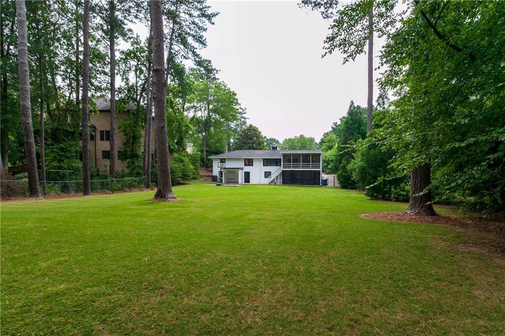 Building Photo - 159 Interlochen Dr NE