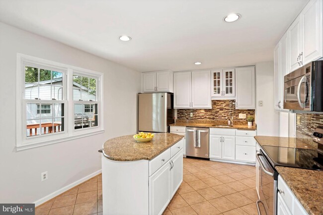 Foto del edificio - 1632 Morrill Ct