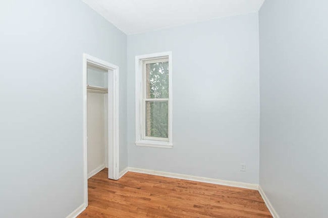 Building Photo - 615 5th Ave SE