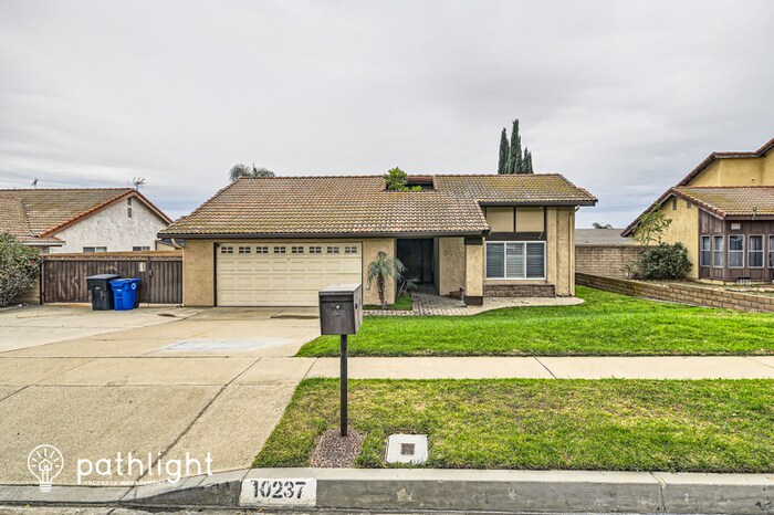 Primary Photo - 10237 Golden Yarrow Lane, Rancho Cucamonga...