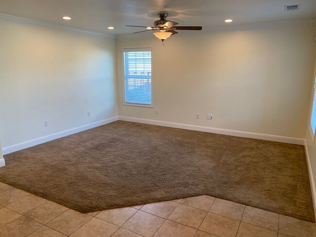 Foto del edificio - Stunning 4 bedroom, 2 Bath Tracy Home / Best Property Management