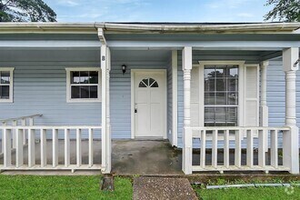 Building Photo - 1606 Hazelwood St