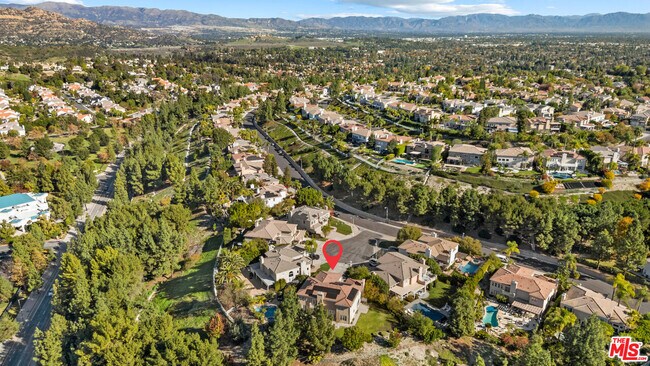 Foto del edificio - 24310 Belford Ct