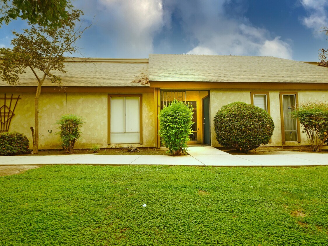 Primary Photo - 4900 Nordic Dr