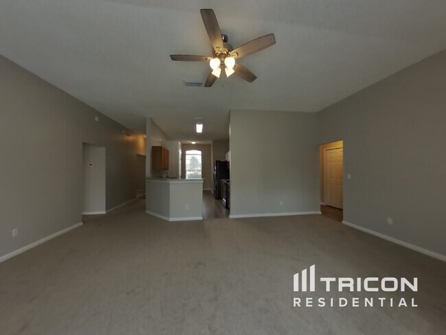 Foto del edificio - 3705 Woodbriar Dr