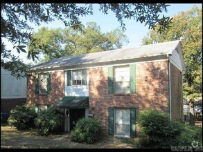 Building Photo - 1906 Brownwood Rd