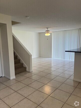 Building Photo - 1733 Village Blvd