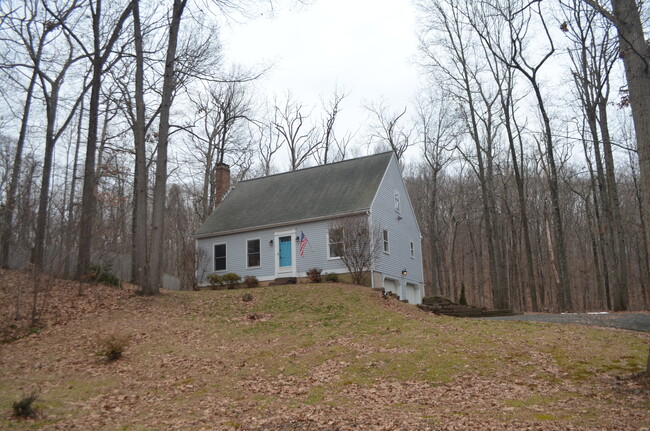 Building Photo - 1286 Arbutus St