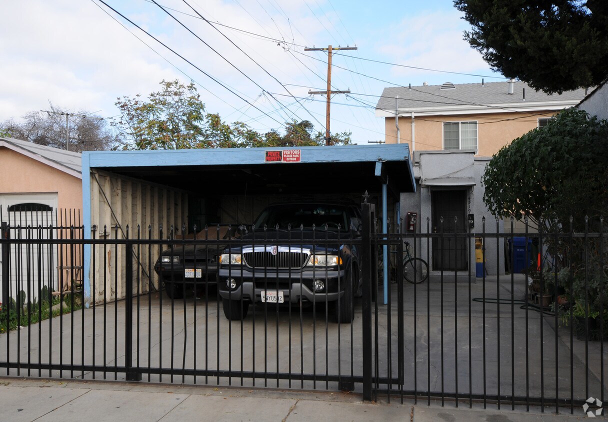 Foto del edificio - 4319 Triggs St