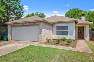 Building Photo - 410 Woodford Dr