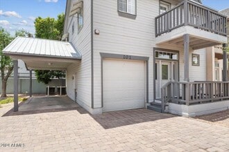 Building Photo - 2016 S Hammond Dr