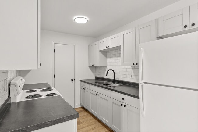 Foto del edificio - Crossroad Apartments