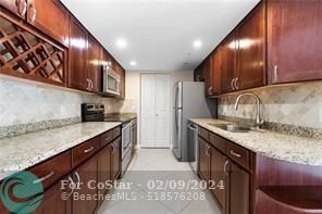 Primary Photo - 4197 N Haverhill Rd