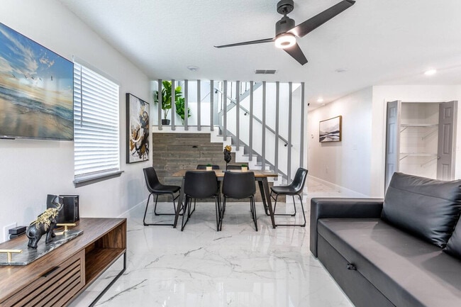 Foto del edificio - 1401 E Muriel St