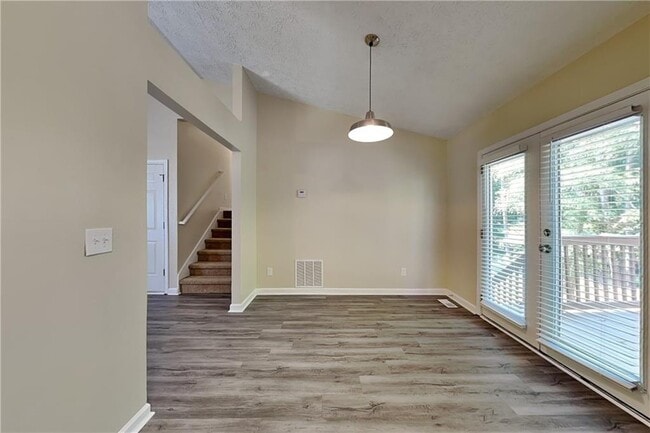 Building Photo - 1049 Braddock Cir