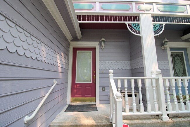 Building Photo - 1209 SE Sherrett St