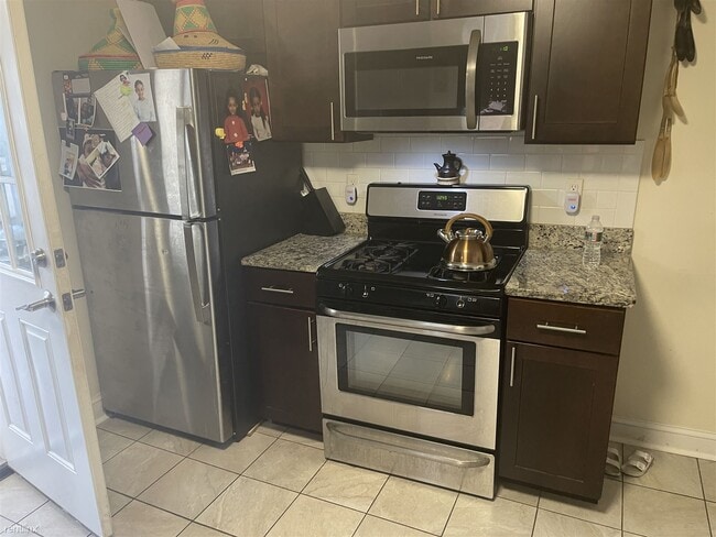 Building Photo - 2 br, 1 bath House - 62 Homer Ave 1
