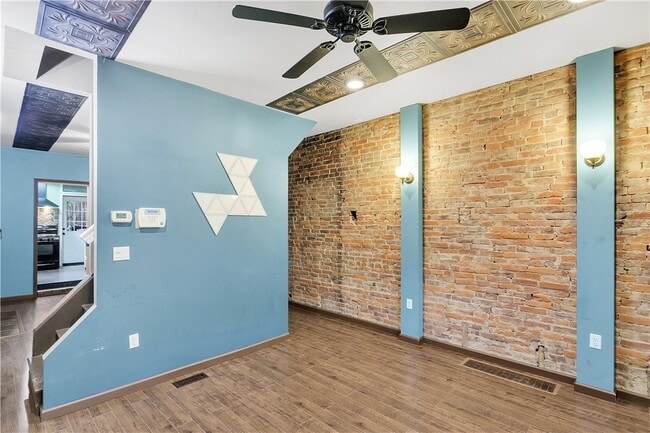 Building Photo - 297 42nd St