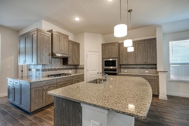 Building Photo - 126 Russet Trl