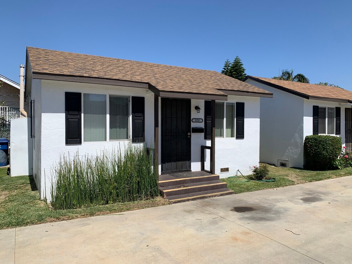 Building Photo - 836 Bay View Ave