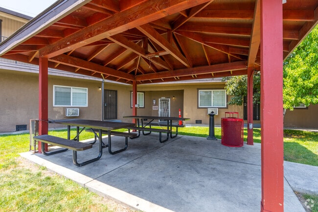Mirador - Stonebrook Apartments