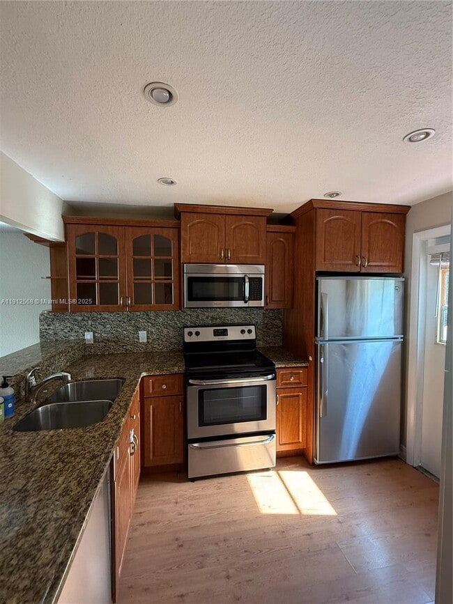 Building Photo - 3745 NE 171 St