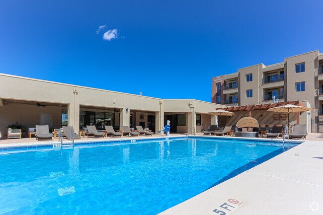 Piscina - Wintergreen Apartments