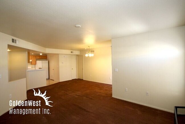 Foto del edificio - Cozy 2Bdm 2Ba in a Gated Community