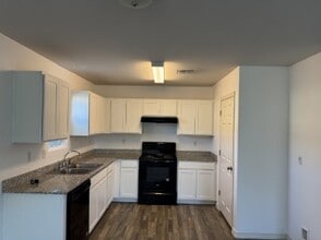Building Photo - 3664 Angelina Dr