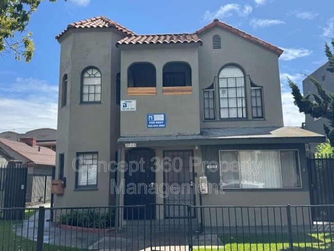 Foto del edificio - 2028 Chestnut Ave