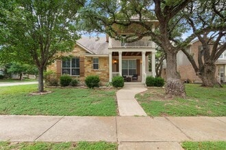 Building Photo - 1008 Big Spring Dr