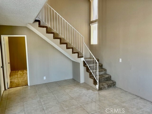 Foto del edificio - 51080 Eisenhower Dr