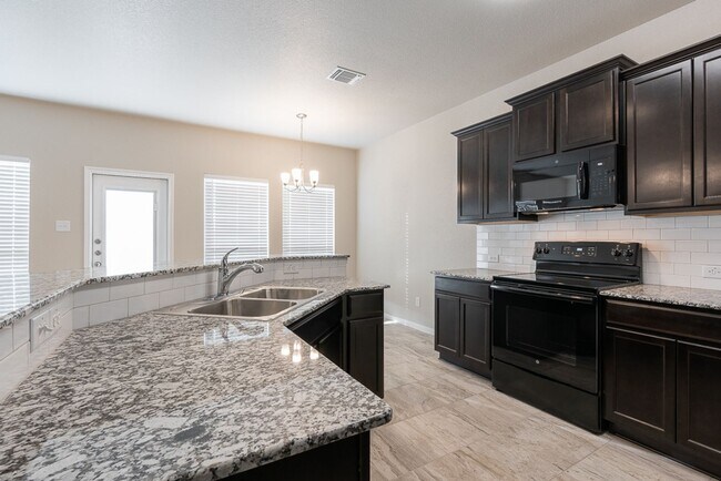 Building Photo - 3-Bedroom Home in Reserve at Pea Ridge – B...