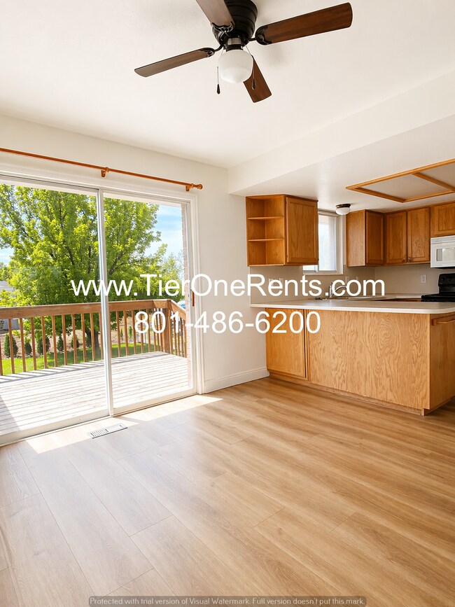 Foto del edificio - **MOVE IN SPECIAL** $300 off first month's rent