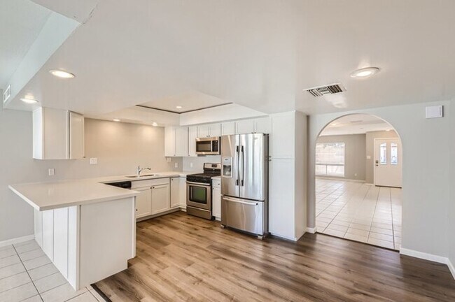 Foto del edificio - 177 Bahia Lane E, Litchfield Park, AZ, 85340