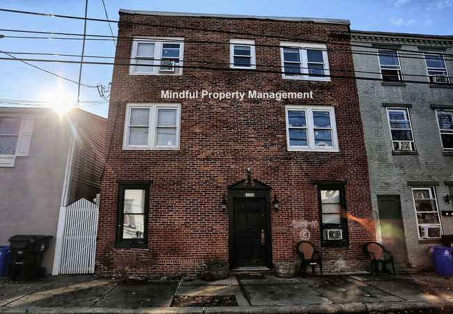 Building Photo - 1308 Penn St