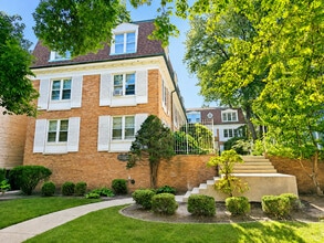 Building Photo - 2038 Sherman Ave