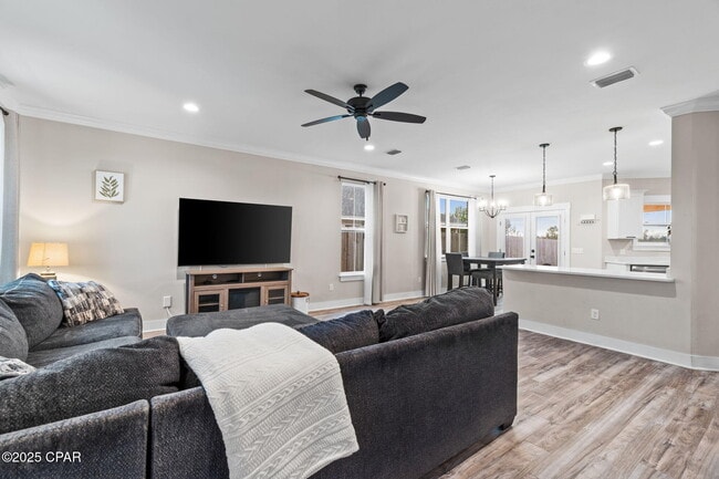 Foto del edificio - 4419 Conifer Ln