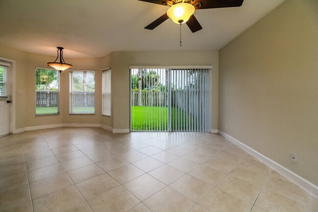 Building Photo - 9470 Aegean Dr