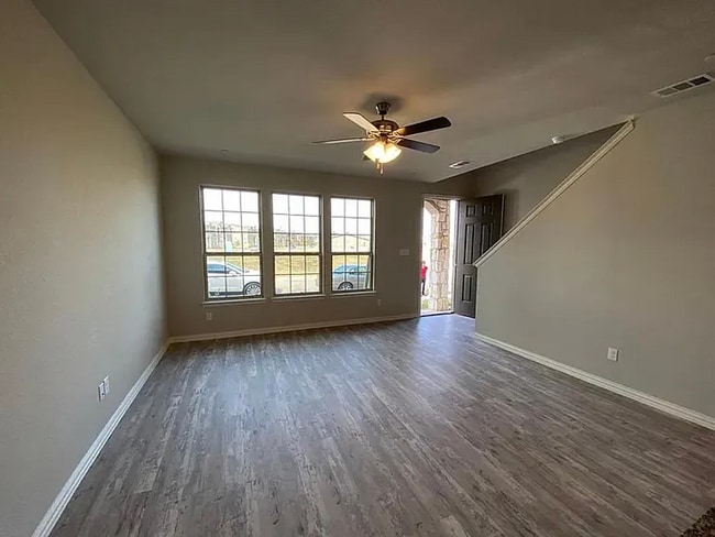 Building Photo - 3209 Solana Cir
