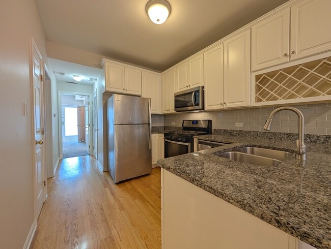 Foto del edificio - 1547 W Walton St