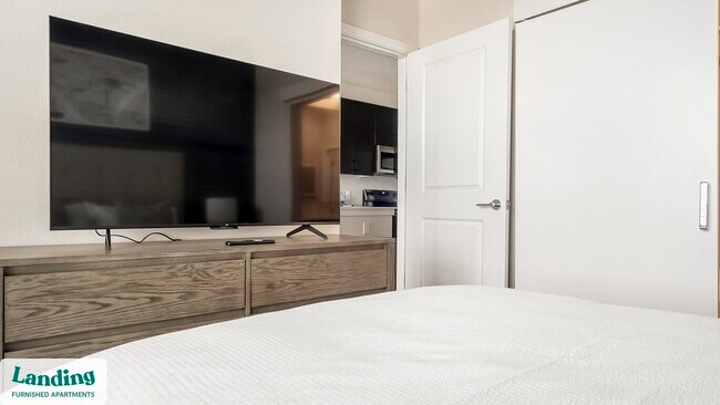 Building Photo - 14015 Univ Pass