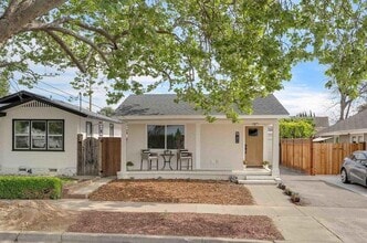 Building Photo - 840 Jackson St