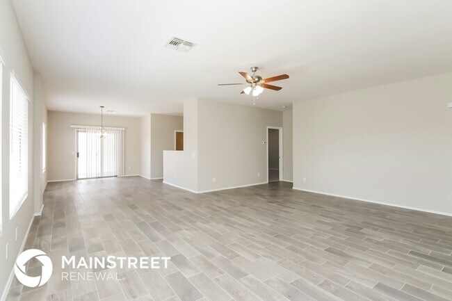 Foto del edificio - 16236 W Adams St